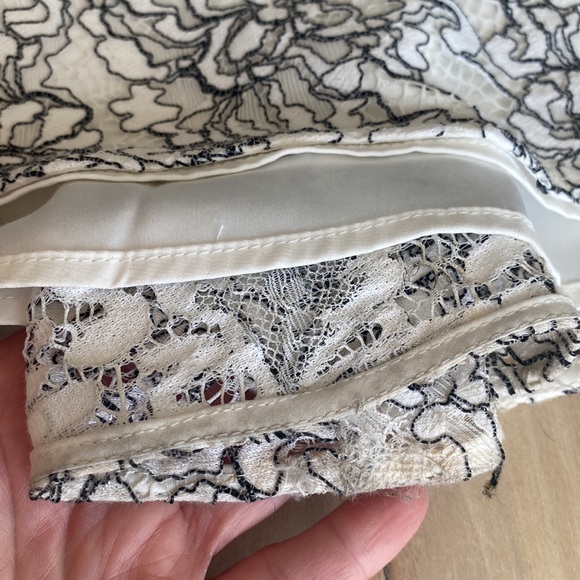 Vintage Belle by BADGLEY MISCHKA Floral Lace Overlay Fishtail Maxi Skirt Size 6 - Picture 11 of 12